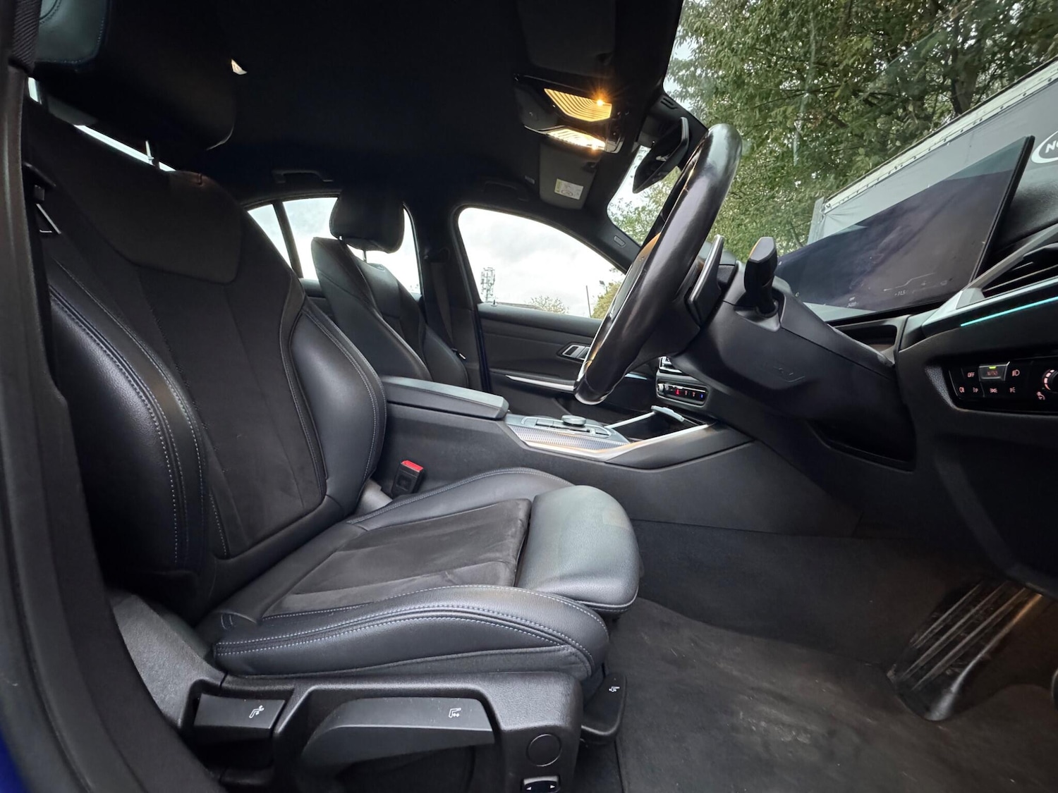 Used BMW 3 Series 2023 for sale - 76423973: Photo 44