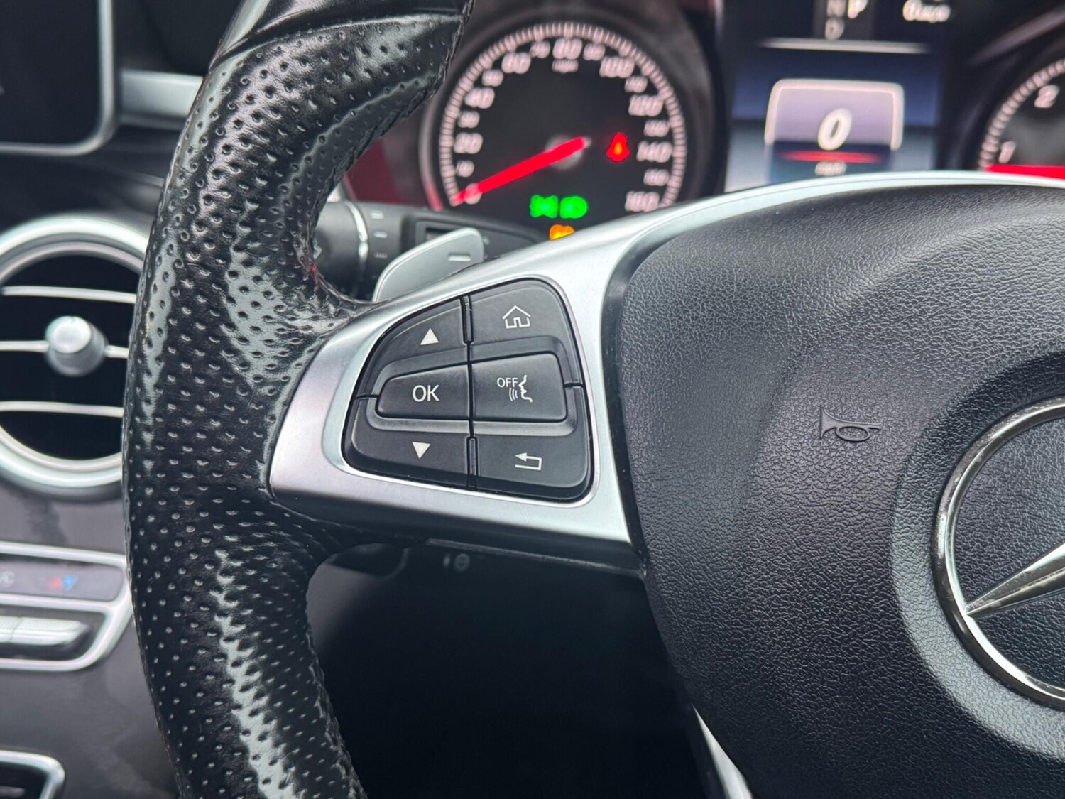 Used Mercedes-Benz C Class 2017 for sale - 78220680: Photo 32