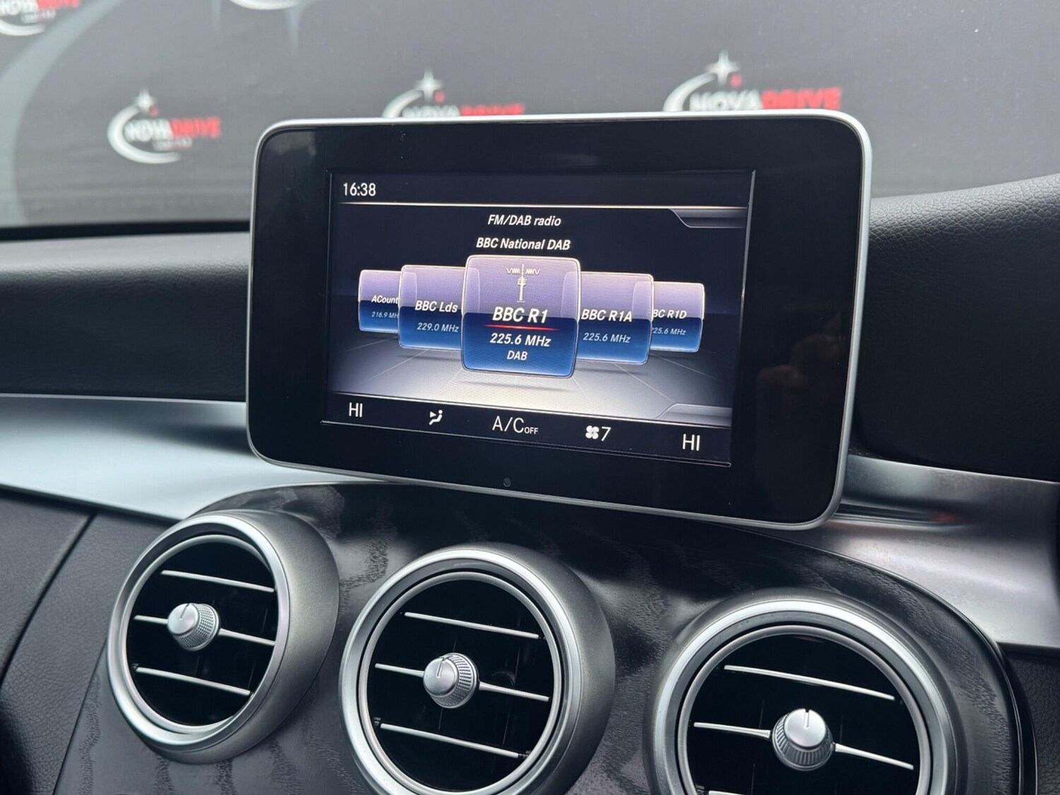 Used Mercedes-Benz C Class 2017 for sale - 78220680: Photo 37