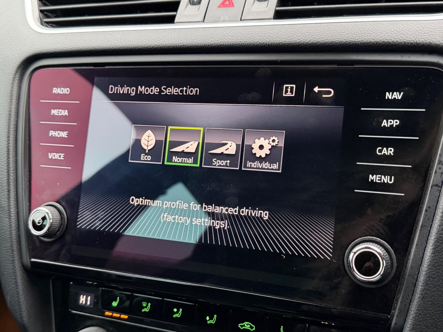 Used Skoda Octavia 2017 for sale - 77457445: Photo 50