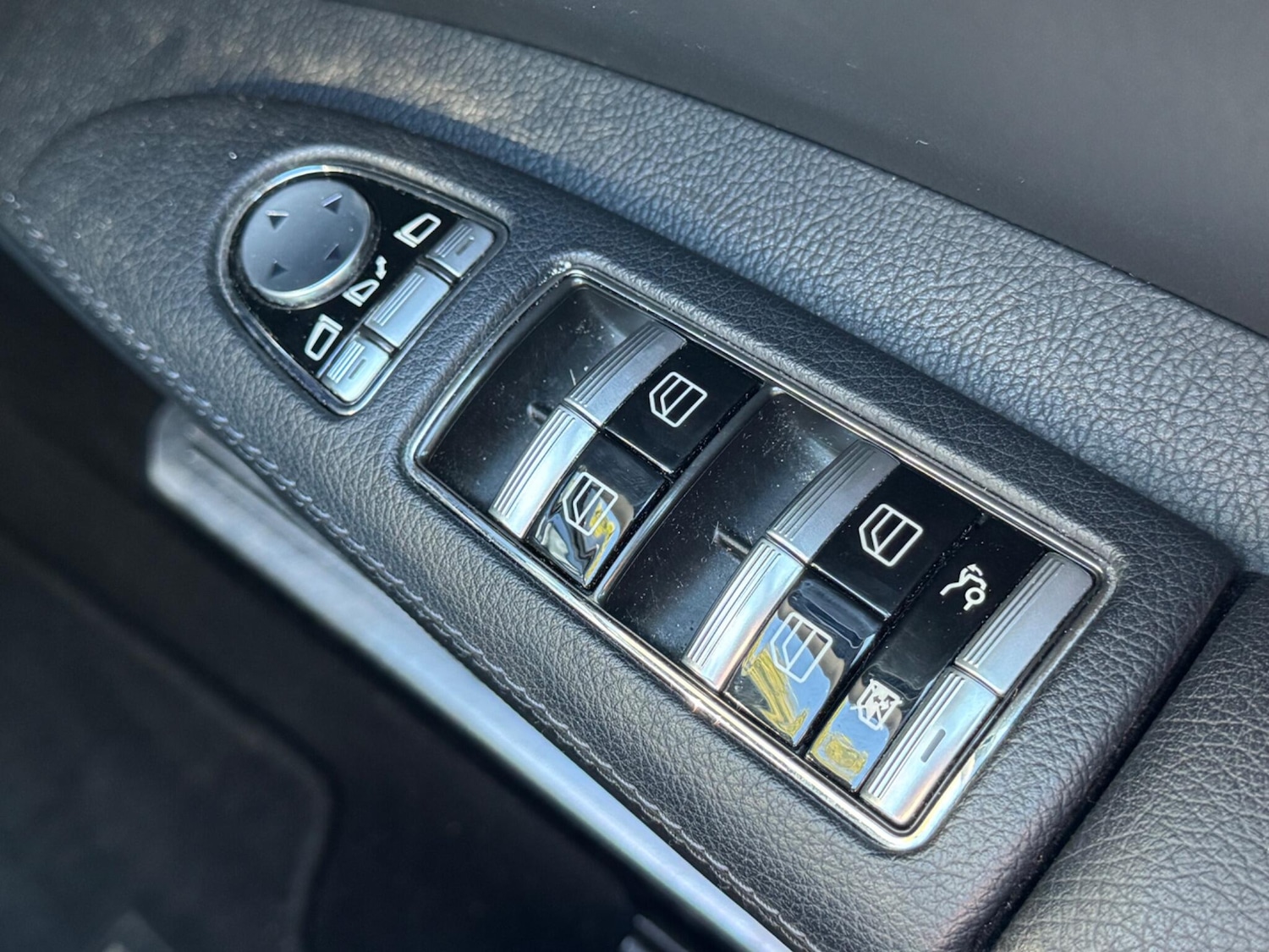 Used Mercedes-Benz S Class 2011 for sale - 77457469: Photo 31