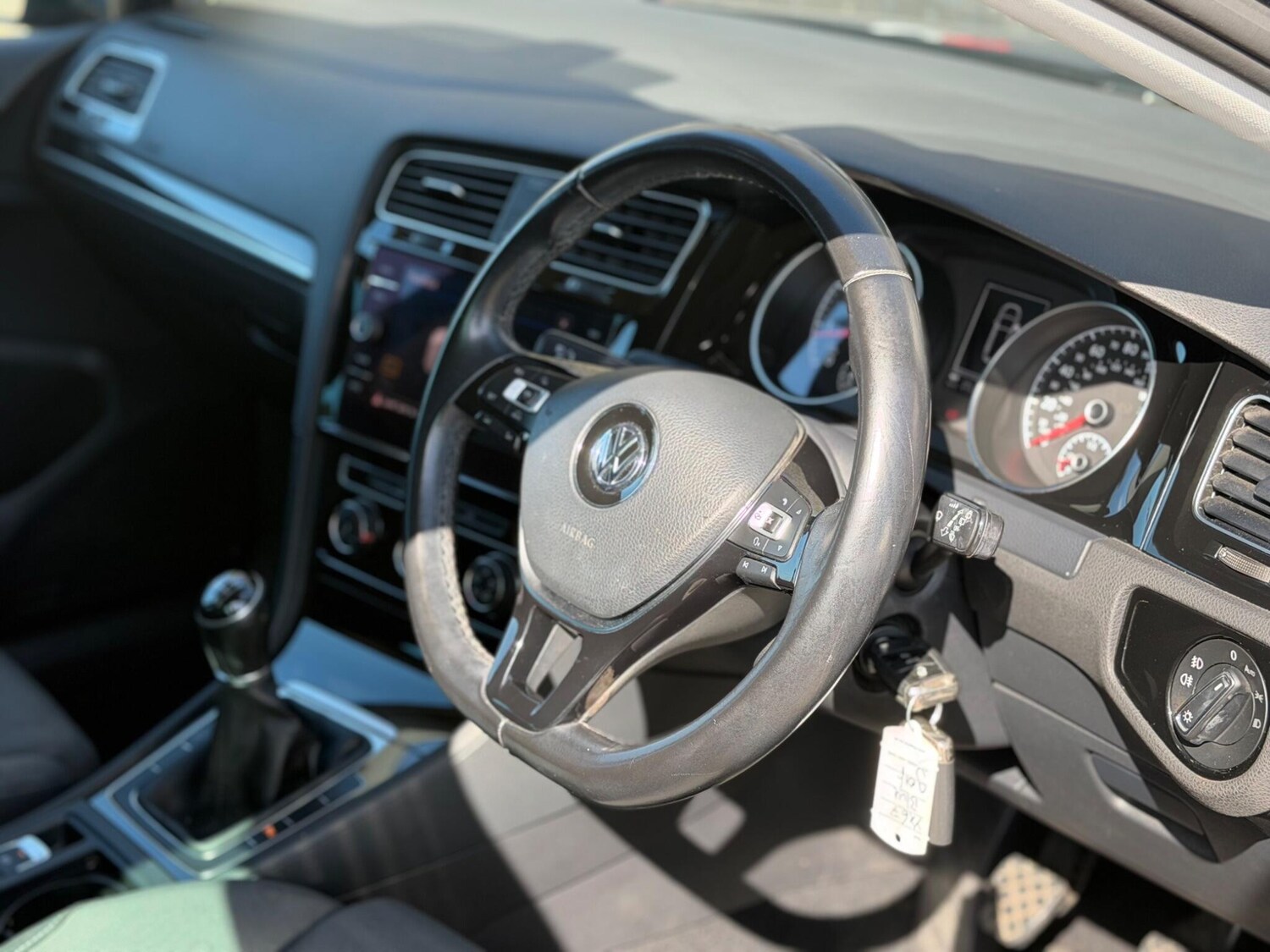 Used Volkswagen Golf 2017 for sale - 78220661: Photo 28