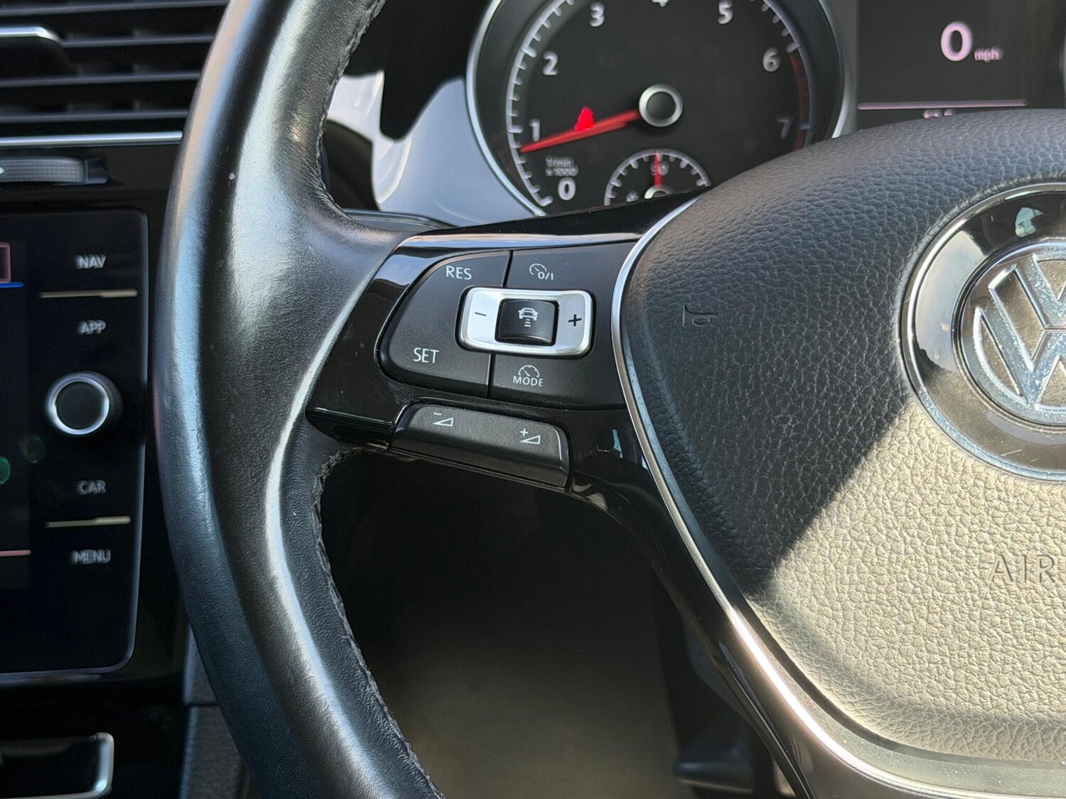 Used Volkswagen Golf 2017 for sale - 78220661: Photo 33