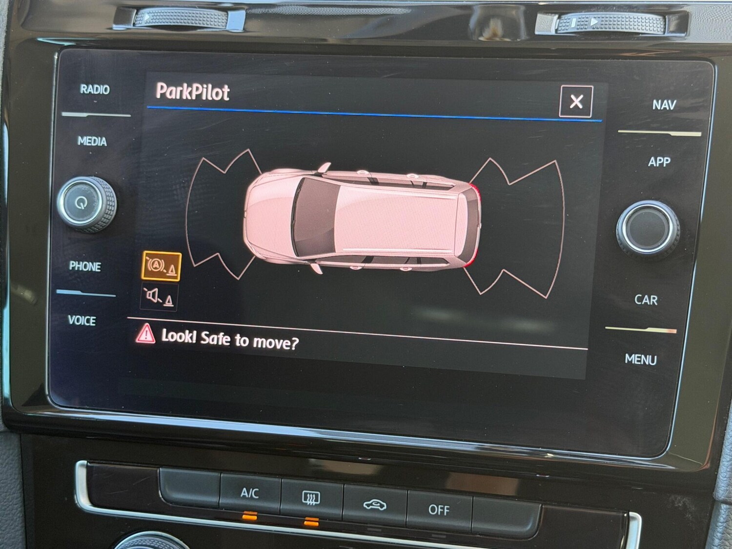 Used Volkswagen Golf 2017 for sale - 78220661: Photo 41