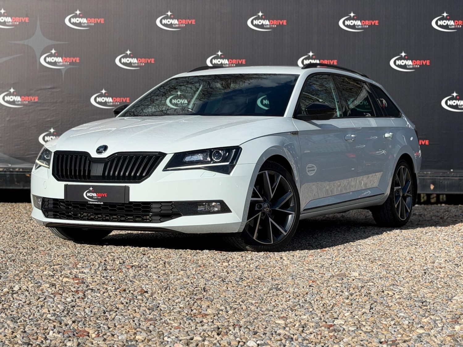 Used Skoda Superb 2018 for sale - 78220670: Photo 2