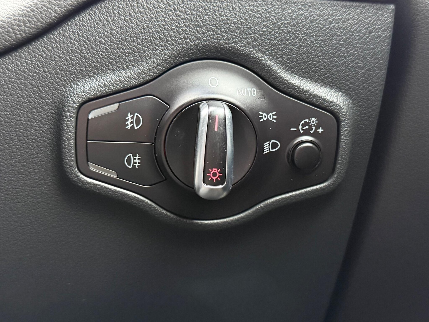 Used Audi Q5 2015 for sale - 76572232: Photo 27