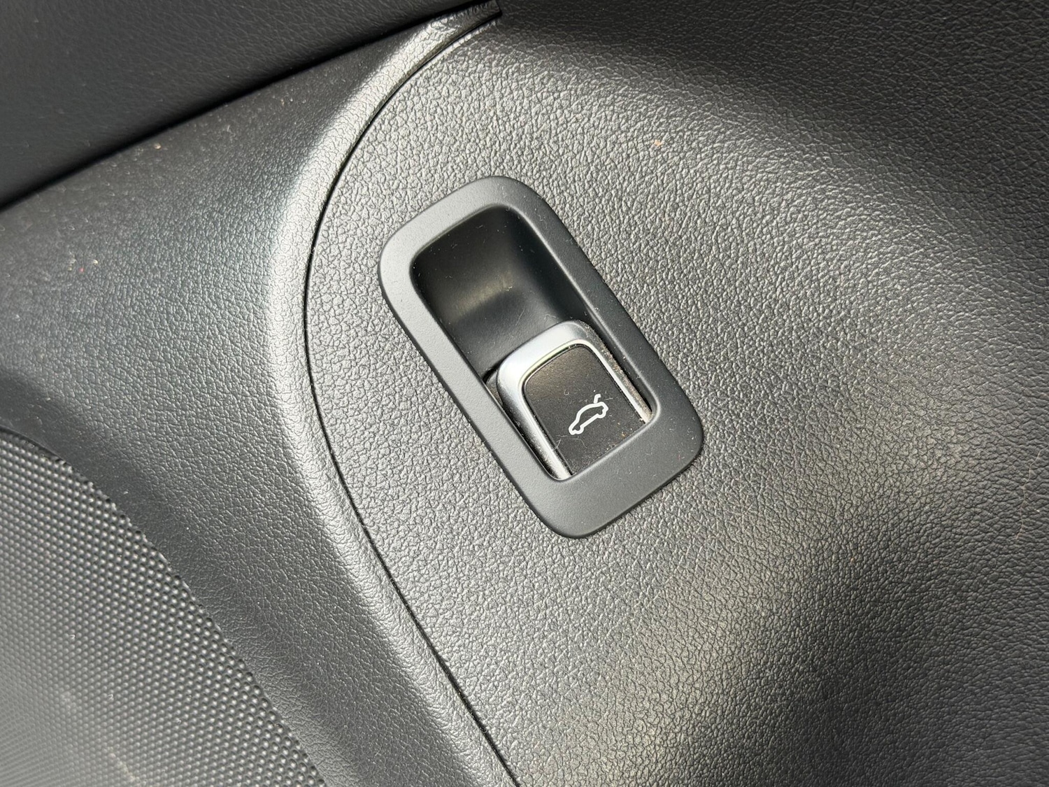 Used Audi Q5 2015 for sale - 76572232: Photo 28