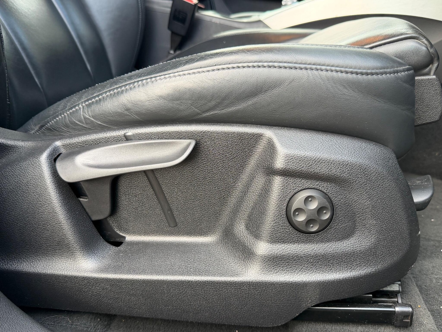 Used Audi Q5 2015 for sale - 76572232: Photo 45