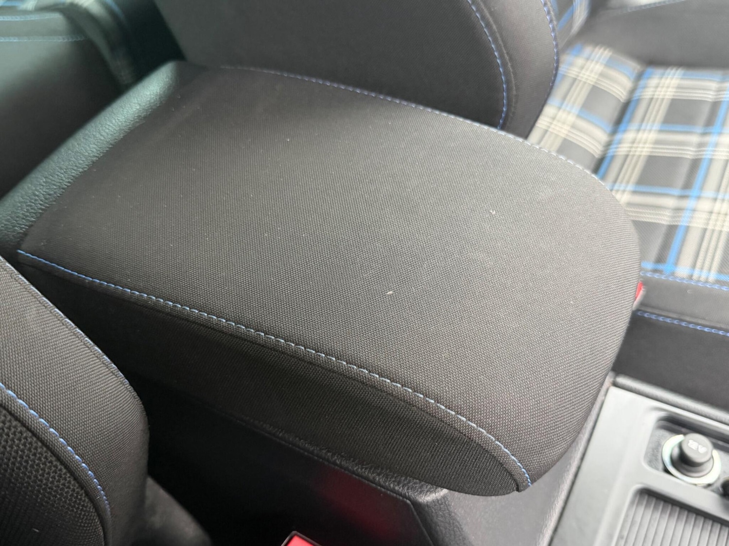 Used Volkswagen Golf 2018 for sale - 77457455: Photo 38