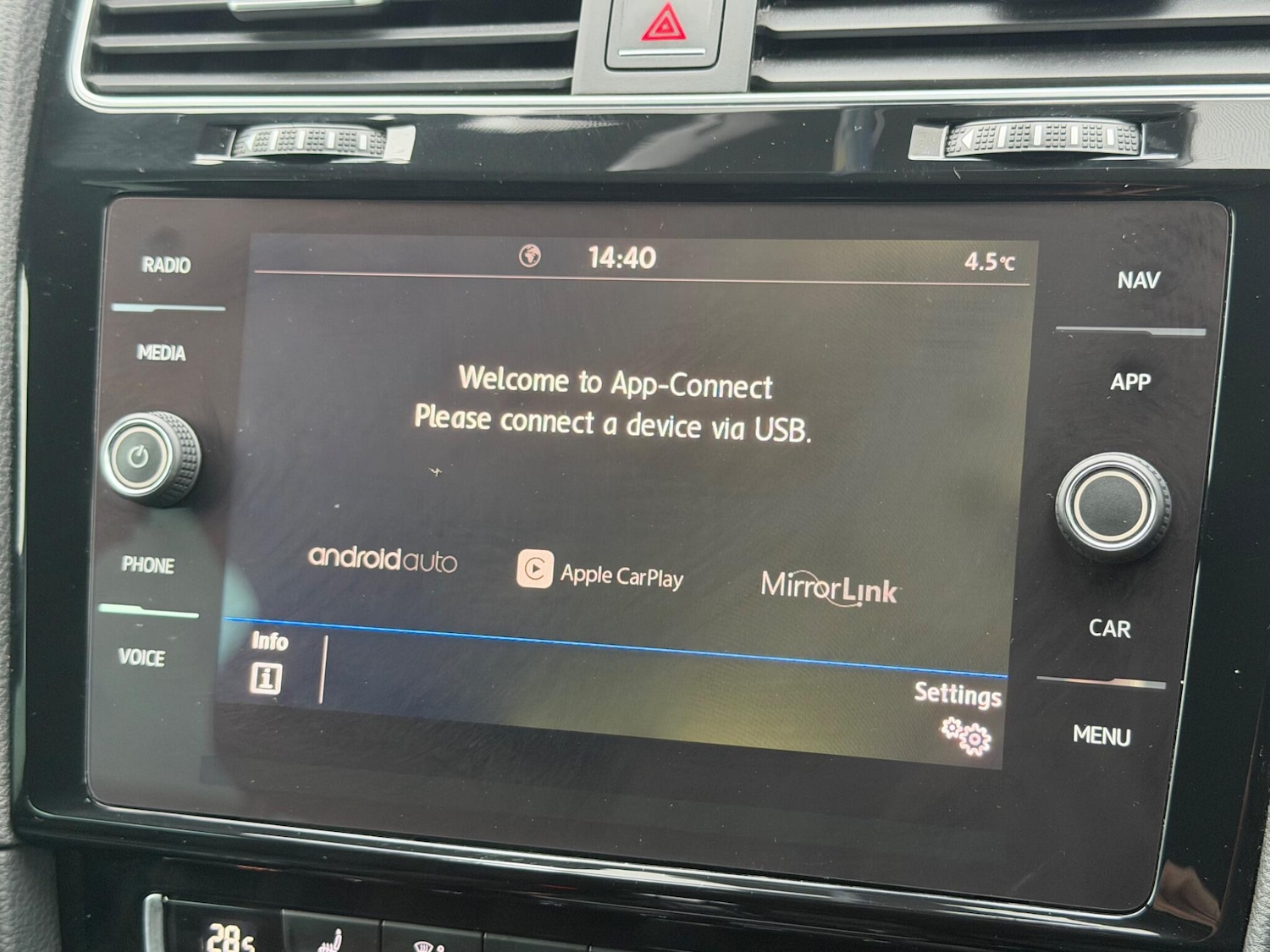 Used Volkswagen Golf 2018 for sale - 77457455: Photo 45