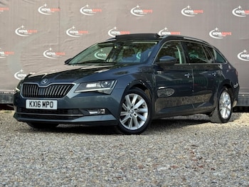 Used Skoda Superb 2016 for sale - 76409066: Photo