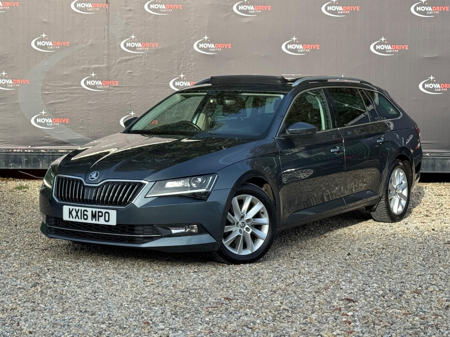 Used Skoda Superb 2016 for sale - 76409066: Photo 2