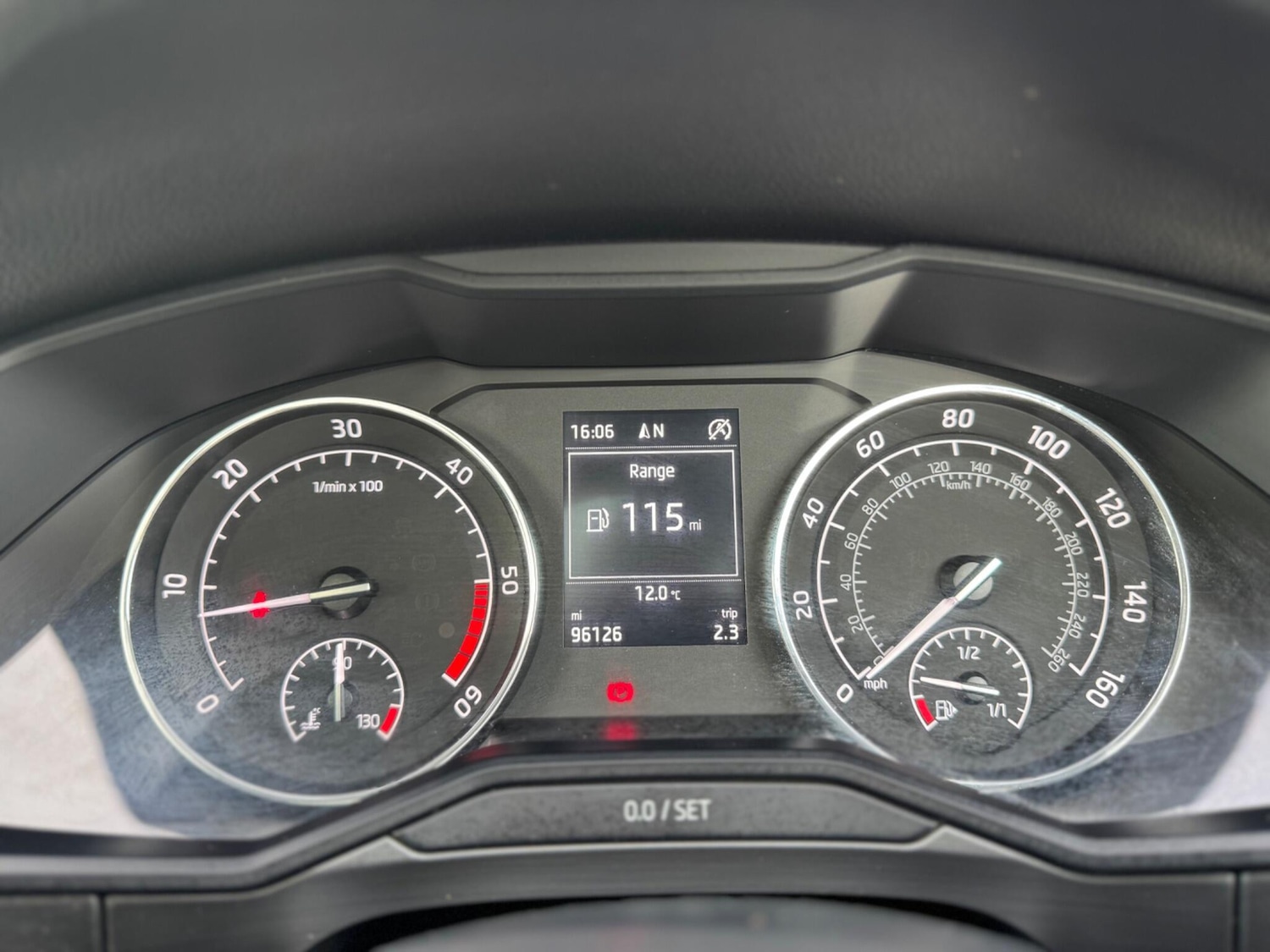 Used Skoda Superb 2016 for sale - 76409066: Photo 28