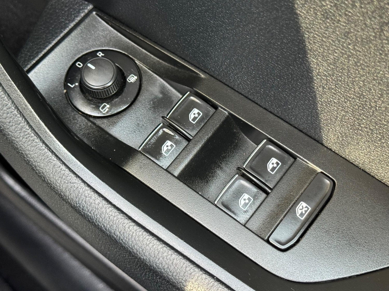 Used Skoda Superb 2016 for sale - 76409066: Photo 29