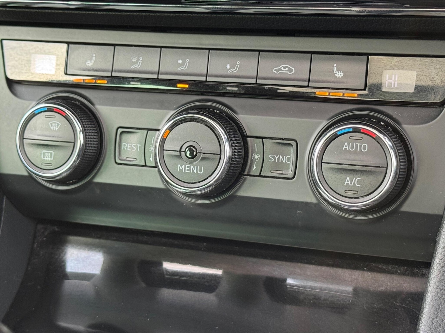 Used Skoda Superb 2016 for sale - 76409066: Photo 35