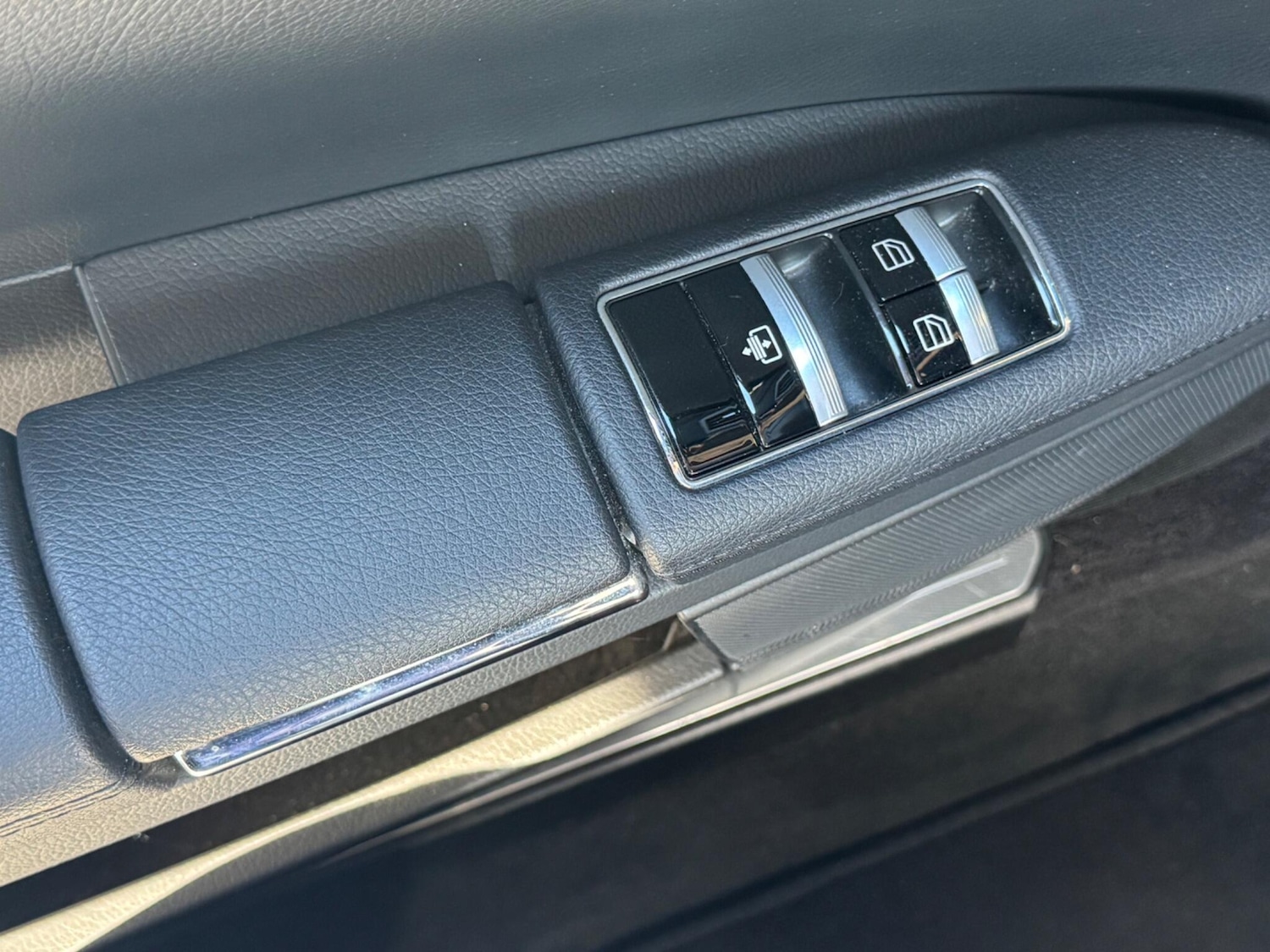 Used Mercedes-Benz S Class 2011 for sale - 76121519: Photo 55