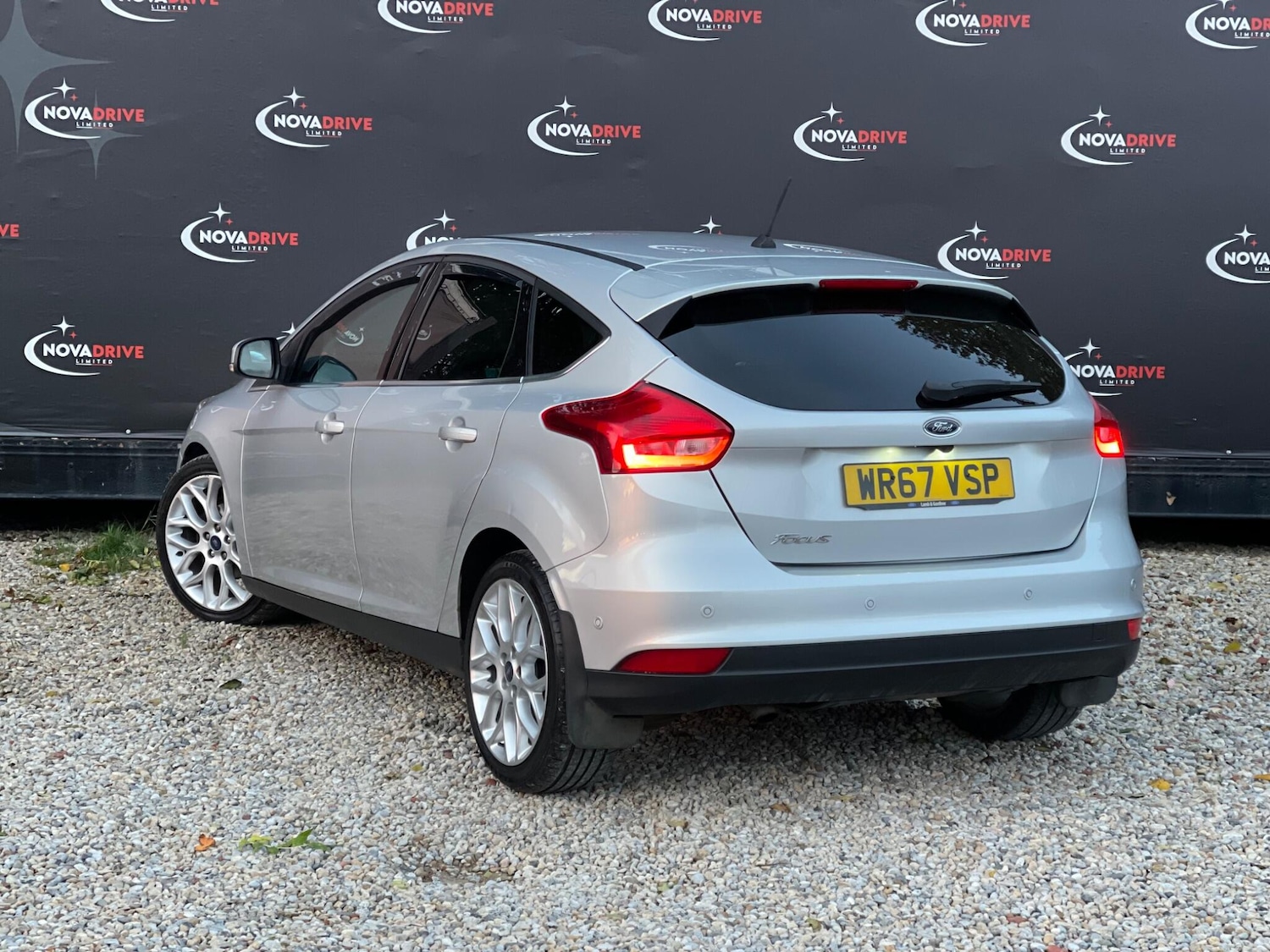 Used Ford Focus 2017 for sale - 76370657: Photo 11