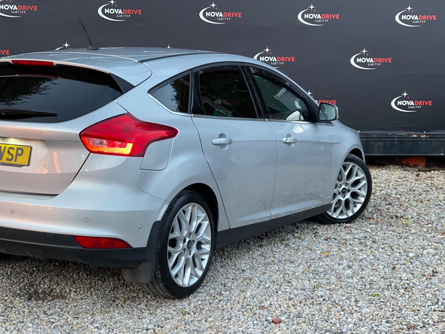 Used Ford Focus 2017 for sale - 76370657: Photo 17