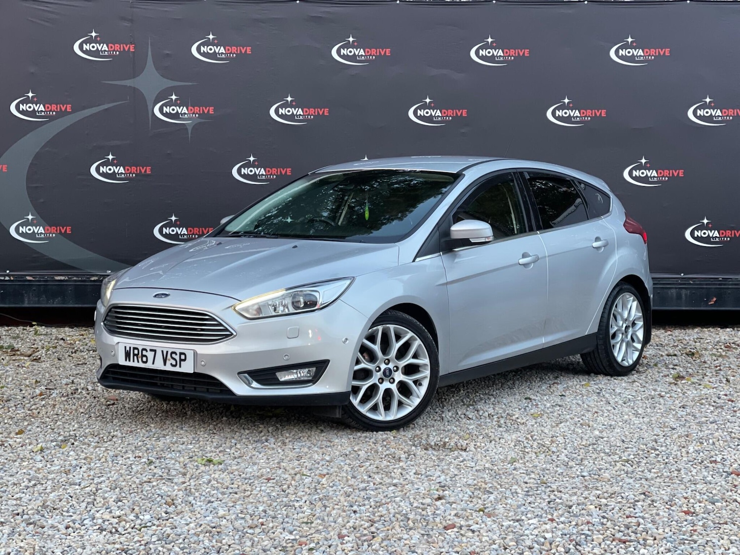 Used Ford Focus 2017 for sale - 76370657: Photo 2