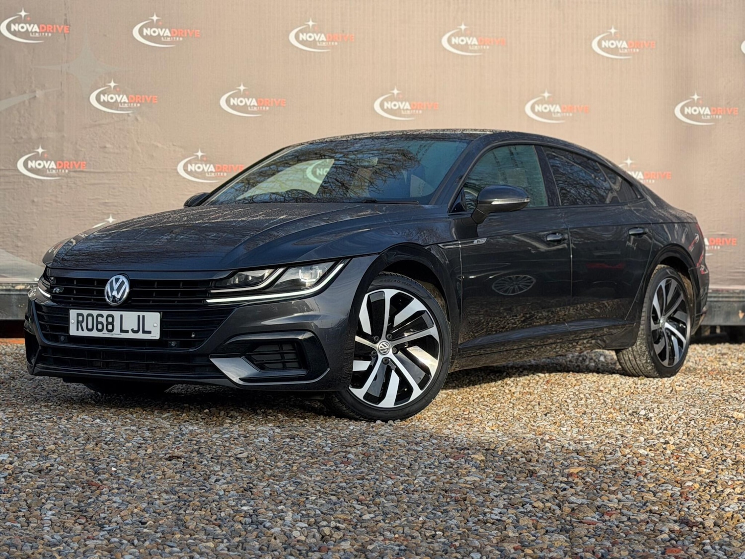 Used Volkswagen Arteon 2018 for sale - 78220681: Photo 2