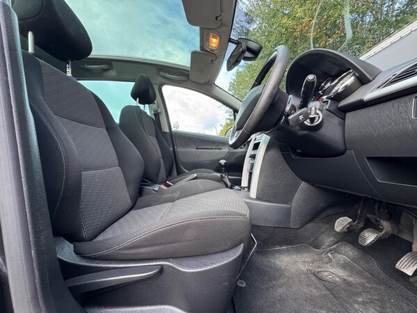 Used Peugeot 207 2010 for sale - 76227476: Photo 33