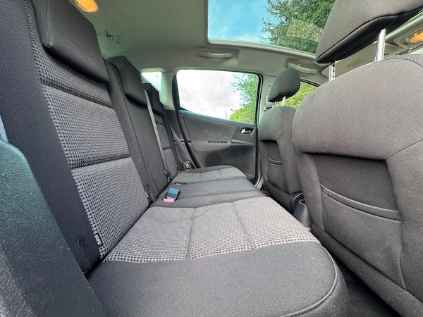 Used Peugeot 207 2010 for sale - 76227476: Photo 37