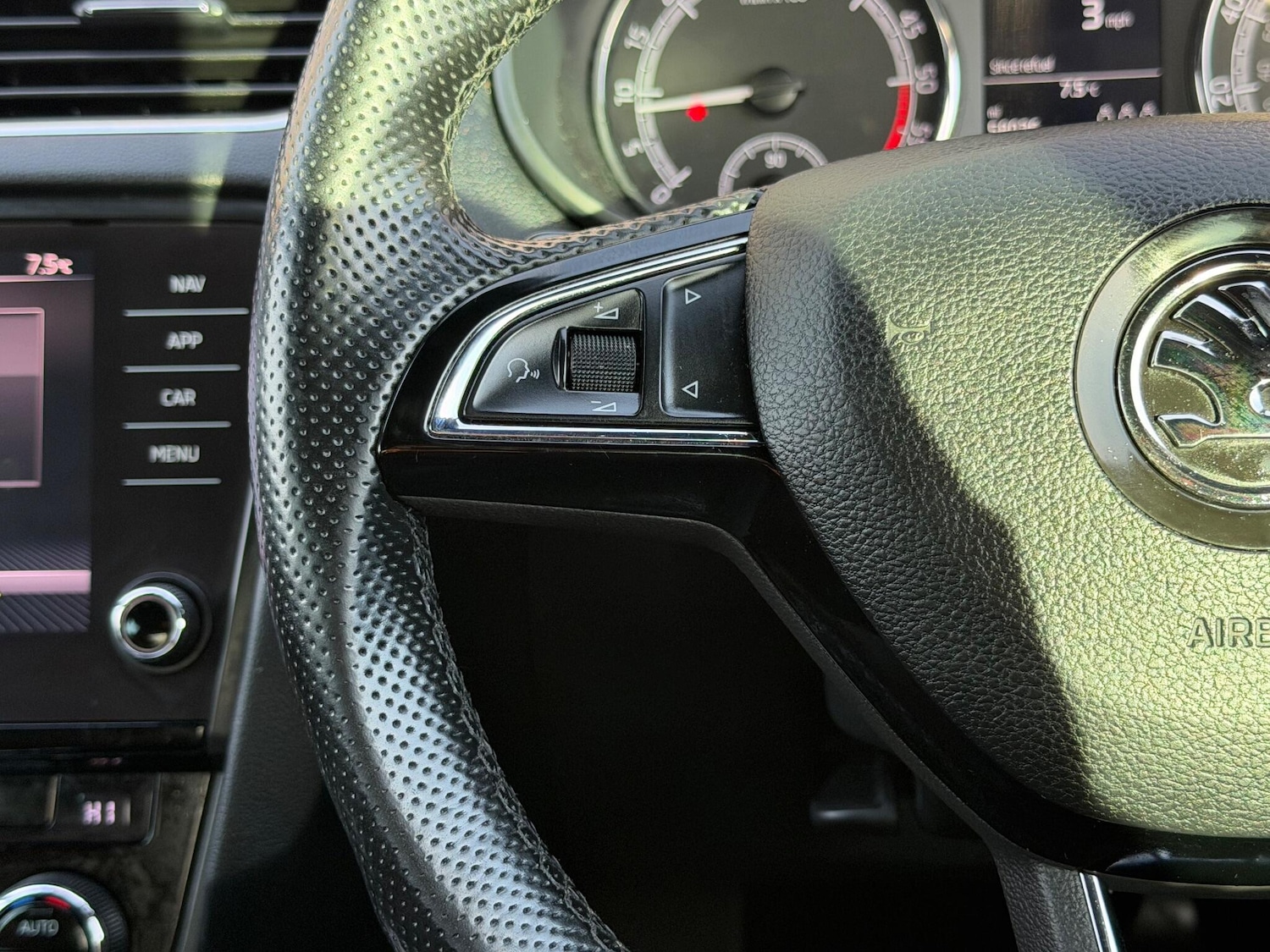 Used Skoda Octavia for sale - 76728000: Photo 29