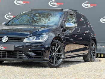 Used Volkswagen Golf 2017 for sale - 78220375: Photo