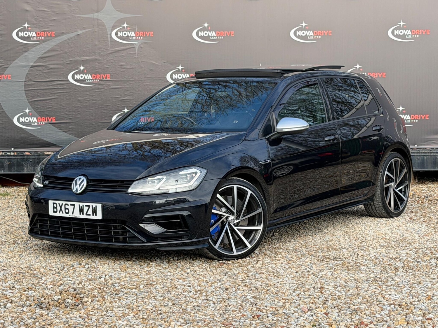 Used Volkswagen Golf 2017 for sale - 77457467: Photo 1