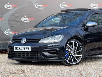 Used Volkswagen Golf 2017 for sale - 77457467: Photo