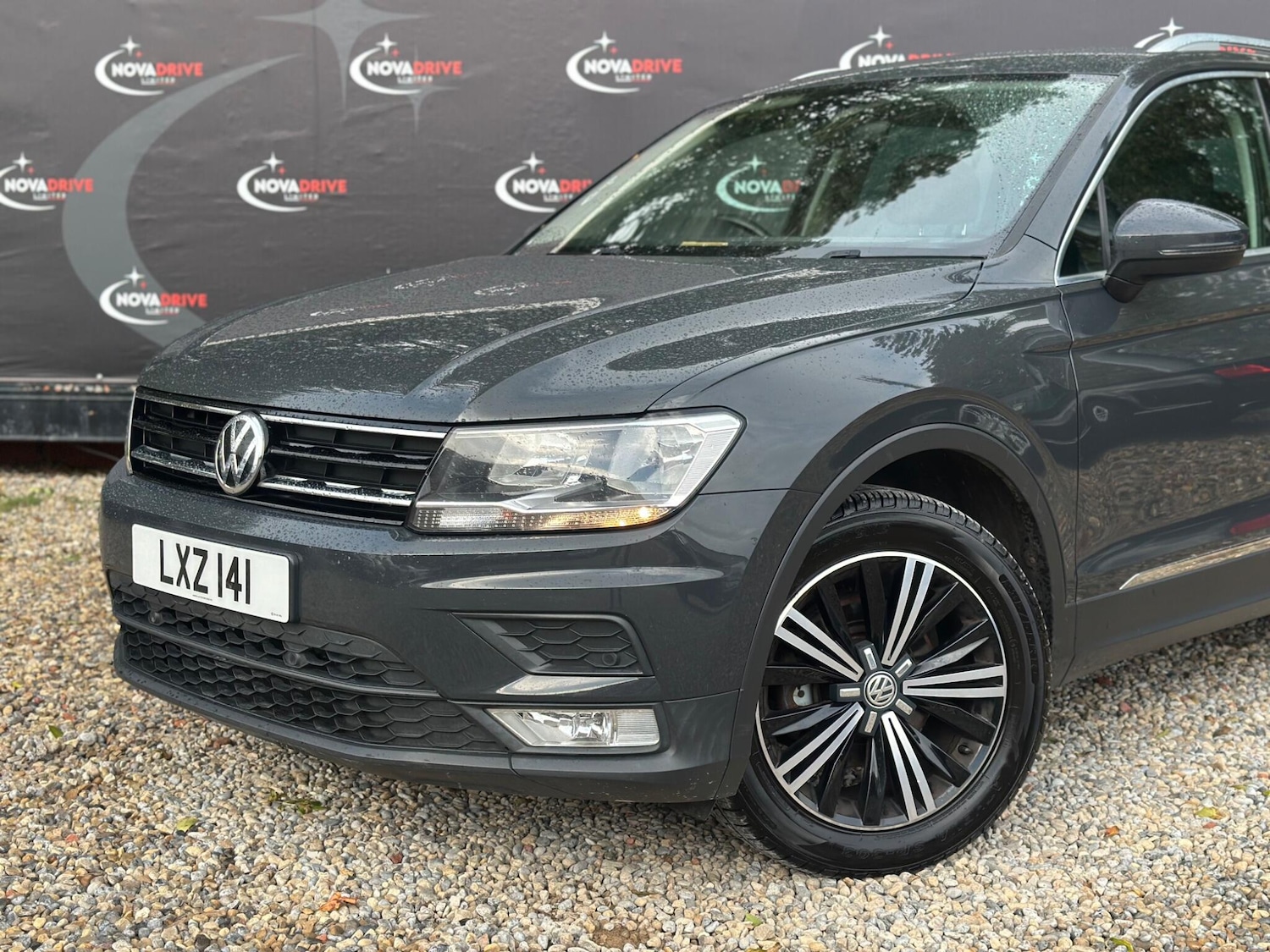 Used Volkswagen Tiguan 2017 for sale - 76380716: Photo 2