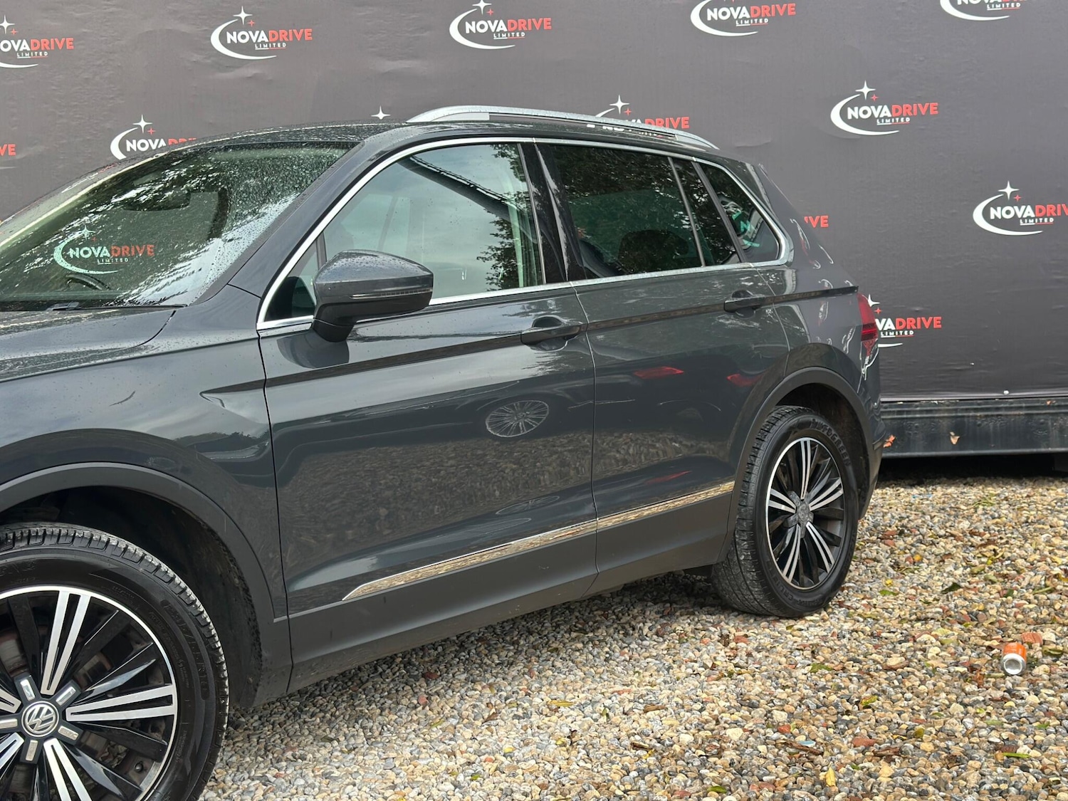 Used Volkswagen Tiguan 2017 for sale - 76380716: Photo 3