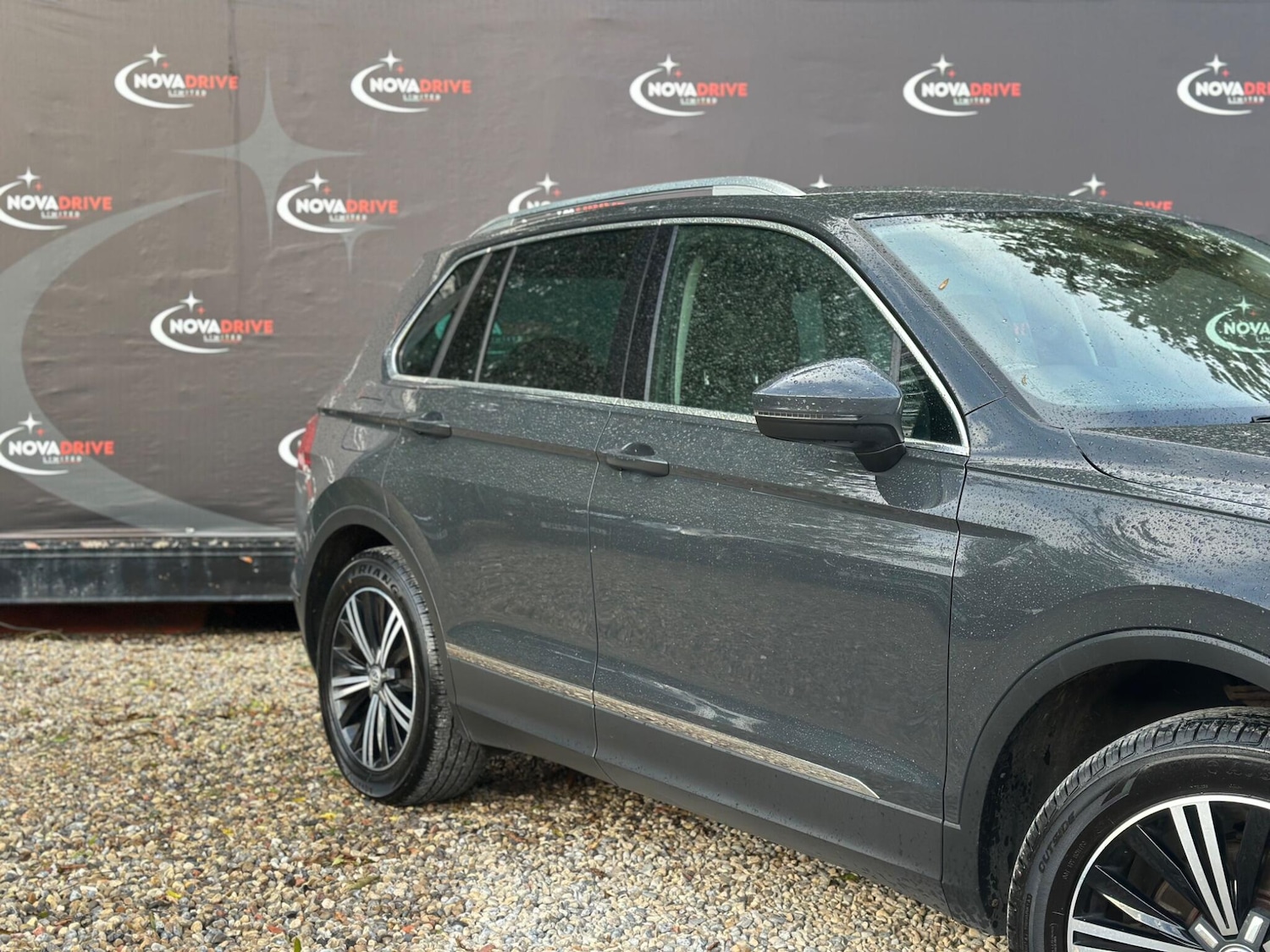 Used Volkswagen Tiguan 2017 for sale - 76380716: Photo 9