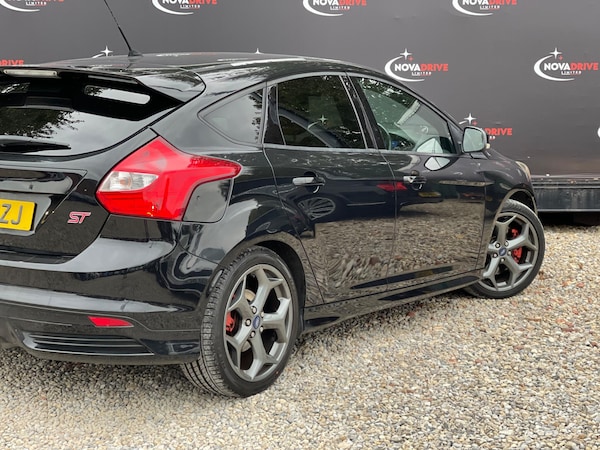 Used Ford Focus 2013 for sale - 76314773: Photo 20