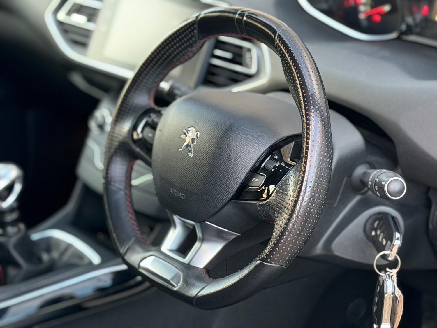 Used Peugeot 308 2017 for sale - 76607550: Photo 23