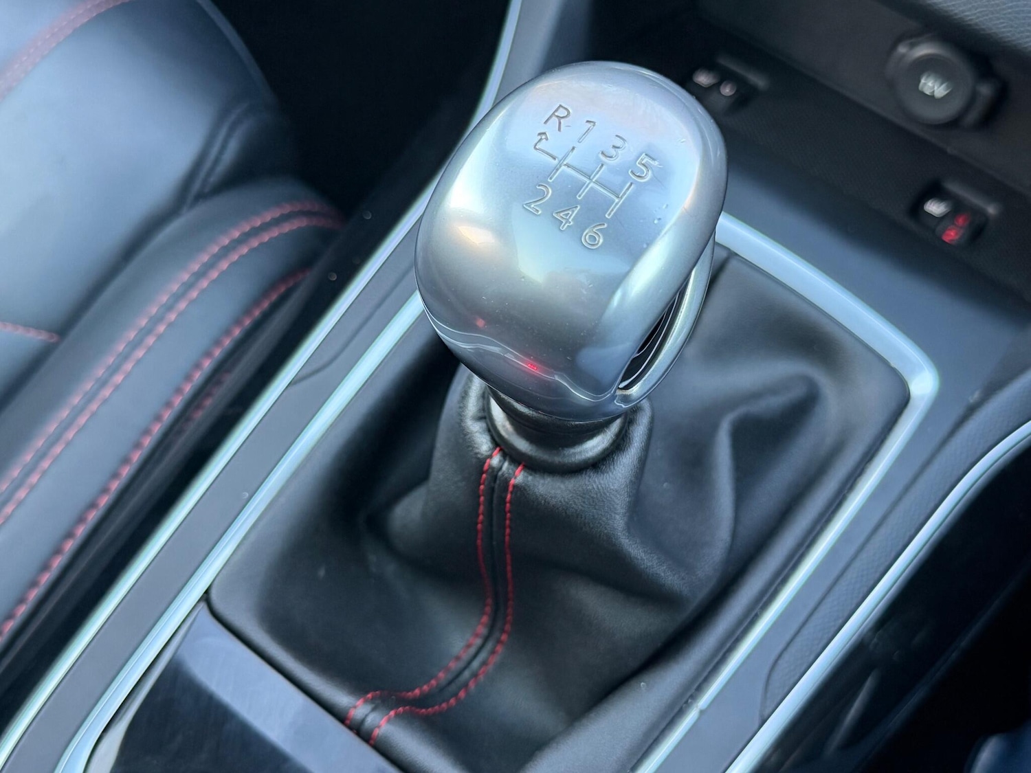 Used Peugeot 308 2017 for sale - 76607550: Photo 31