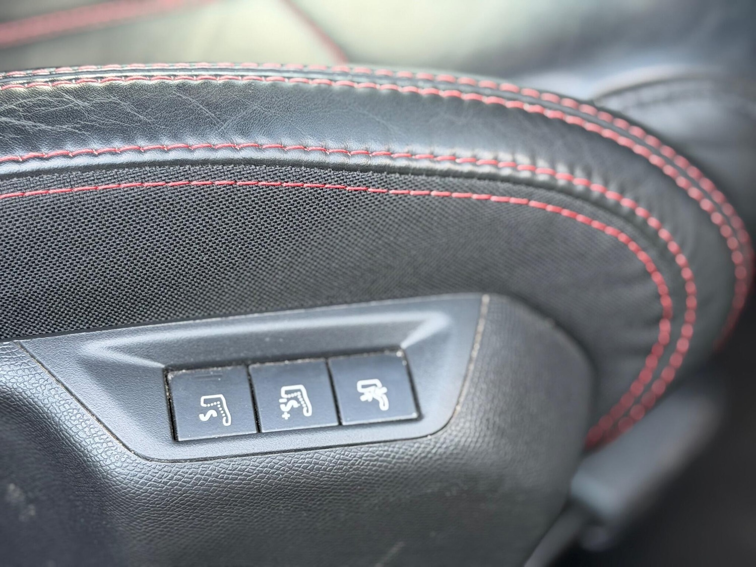 Used Peugeot 308 2017 for sale - 76607550: Photo 39