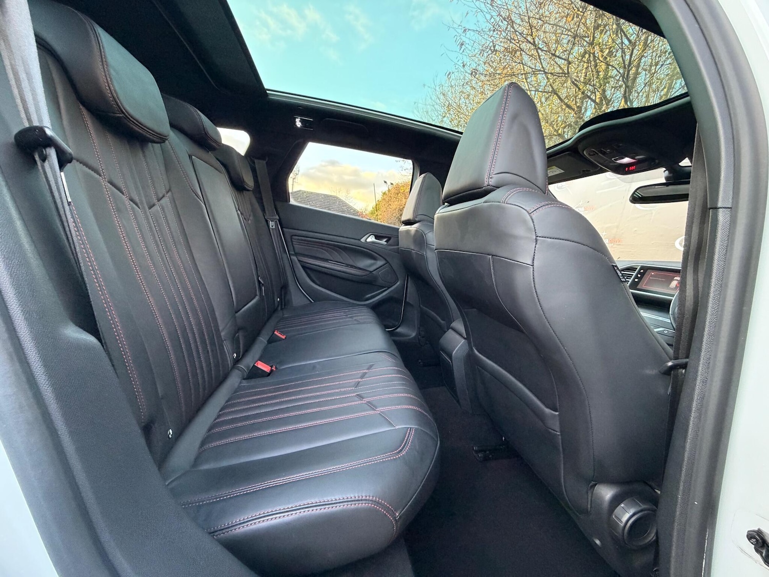 Used Peugeot 308 2017 for sale - 76607550: Photo 45