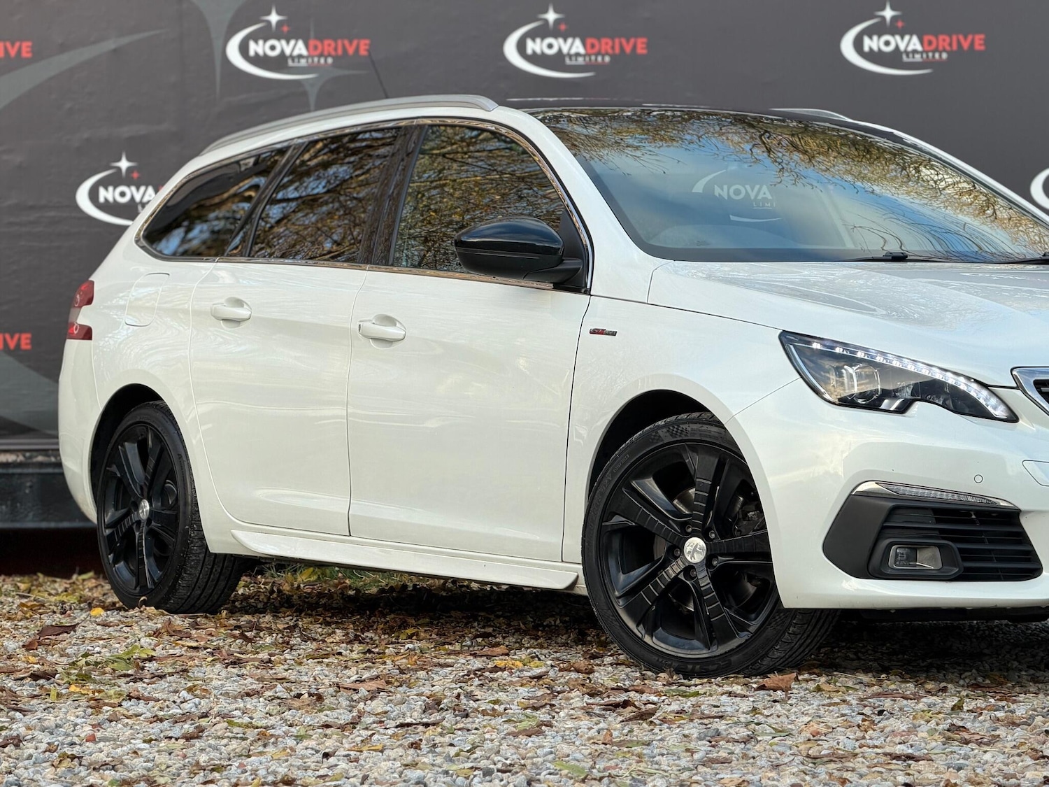 Used Peugeot 308 2017 for sale - 76607550: Photo 8