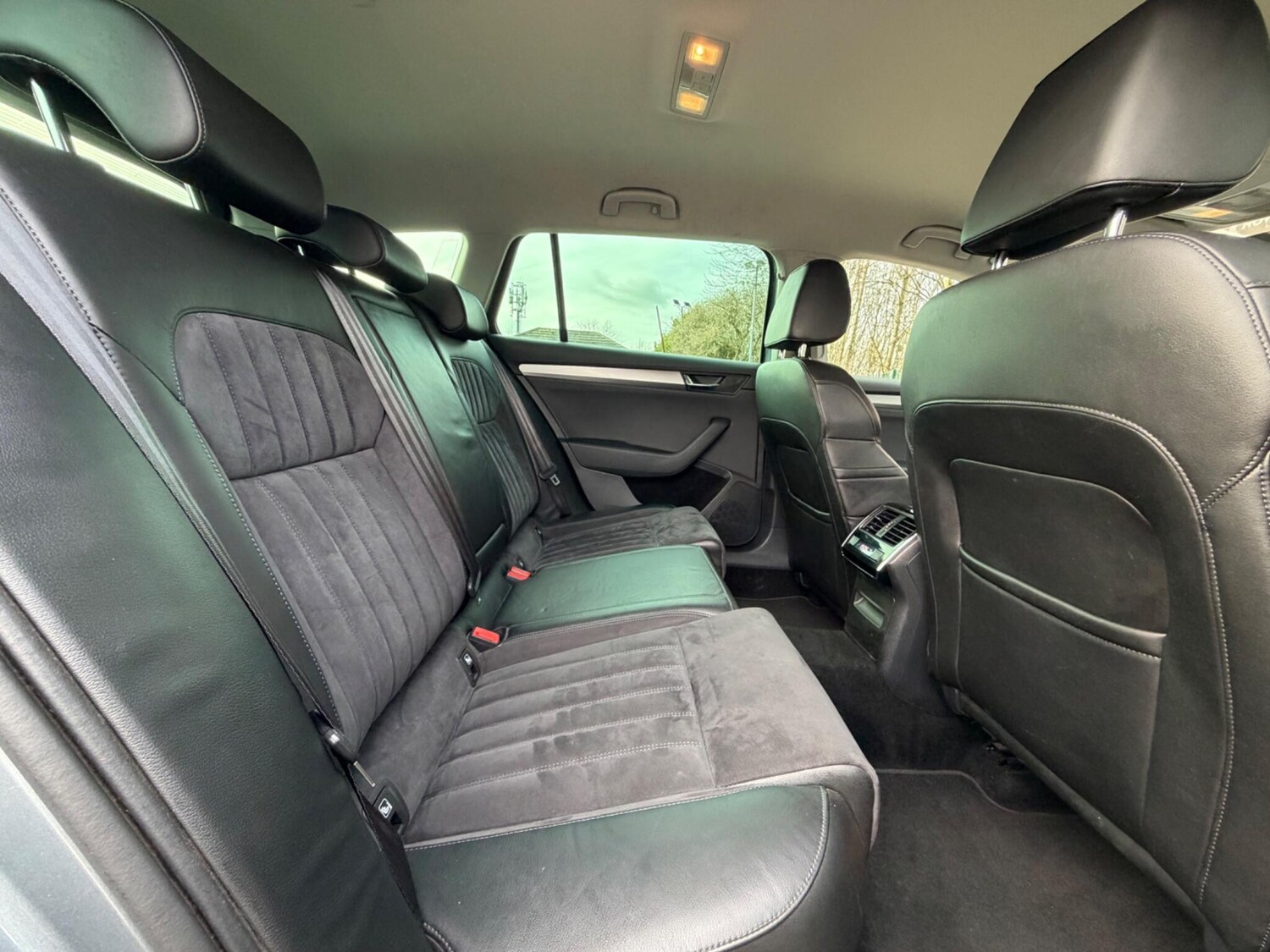 Used Skoda Superb 2017 for sale - 78220675: Photo 53