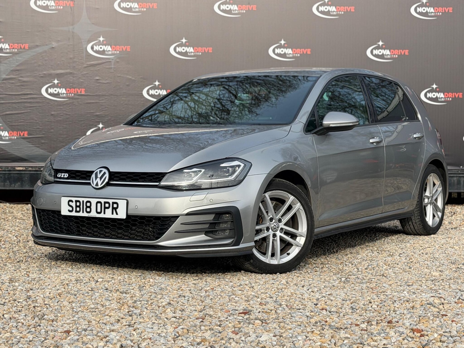 Used Volkswagen Golf 2018 for sale - 78220671: Photo 2