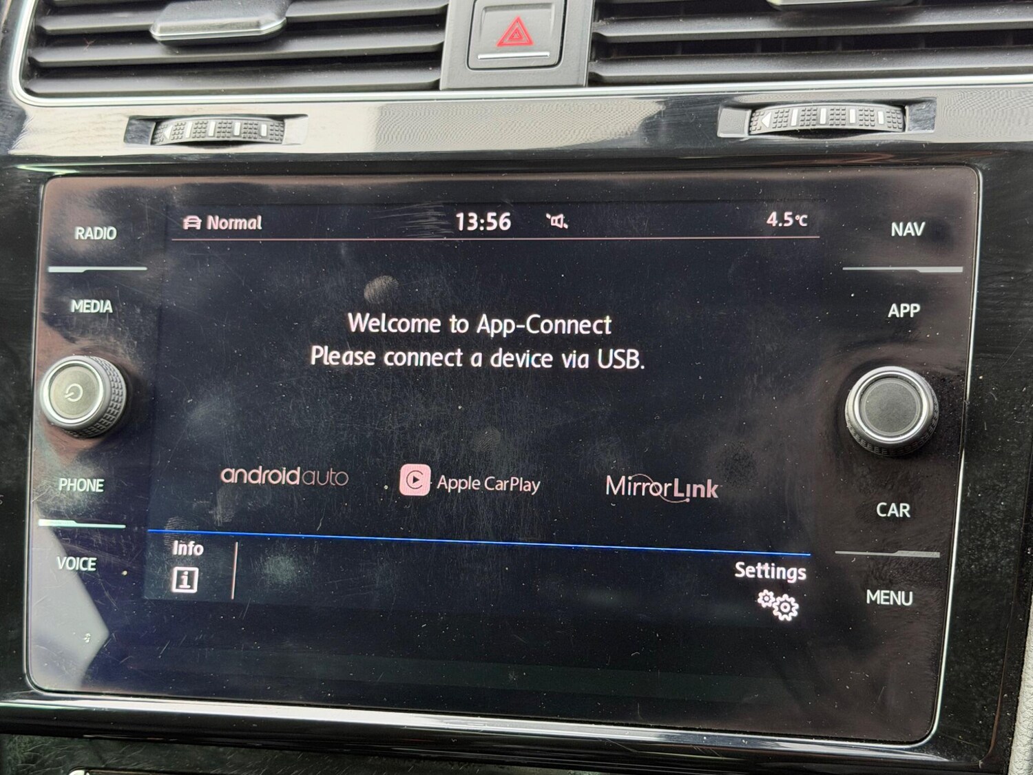 Used Volkswagen Golf 2018 for sale - 78220671: Photo 42