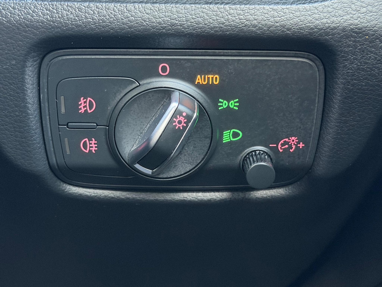 Used Audi A3 2016 for sale - 76573142: Photo 33