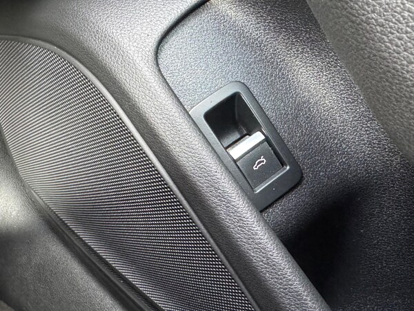 Used Audi A4 2017 for sale - 76123121: Photo 31