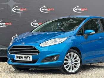 Used Ford Fiesta 2015 for sale - 76201131: Photo