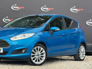 Used Ford Fiesta 2015 for sale - 76201131: Photo