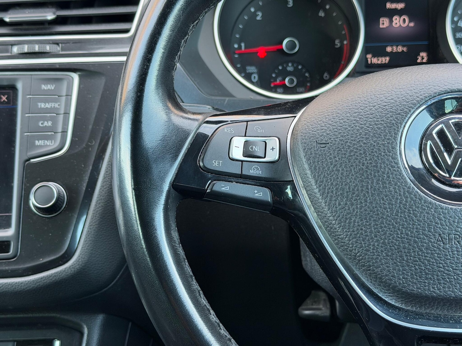 Used Volkswagen Tiguan 2017 for sale - 77457459: Photo 27