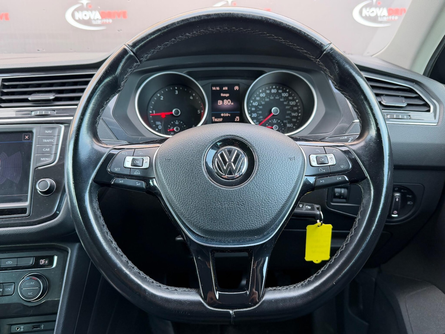 Used Volkswagen Tiguan 2017 for sale - 77457459: Photo 29