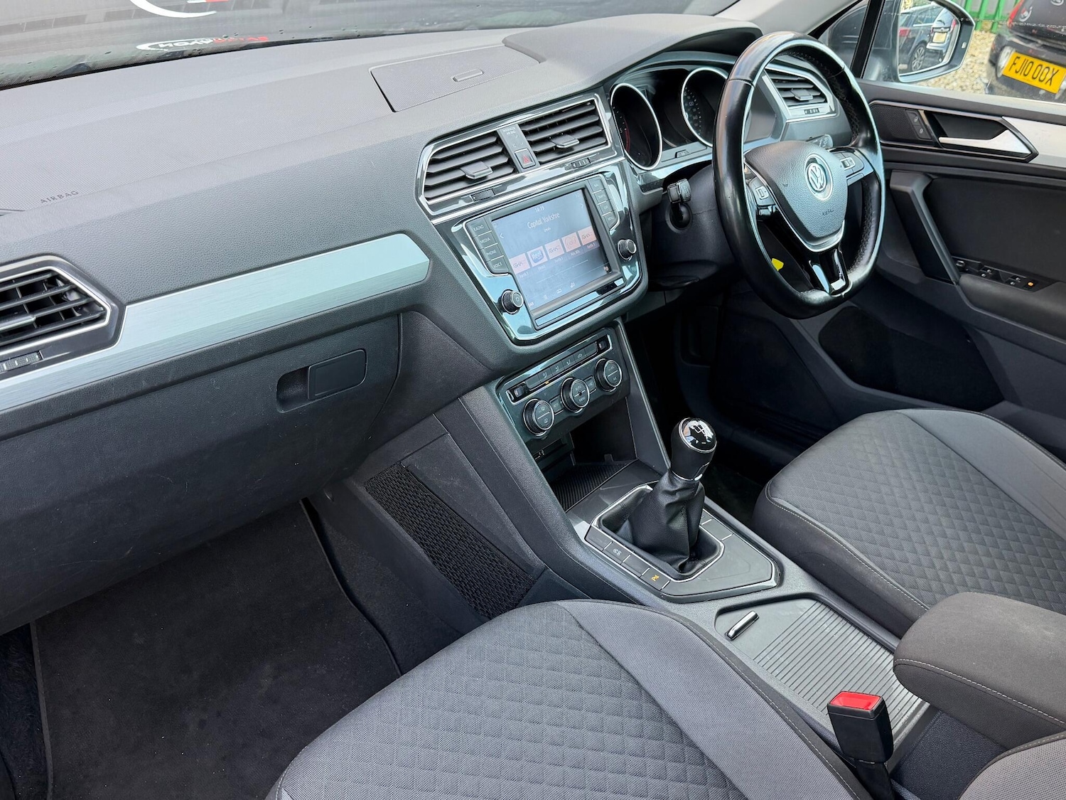 Used Volkswagen Tiguan 2017 for sale - 77457459: Photo 45