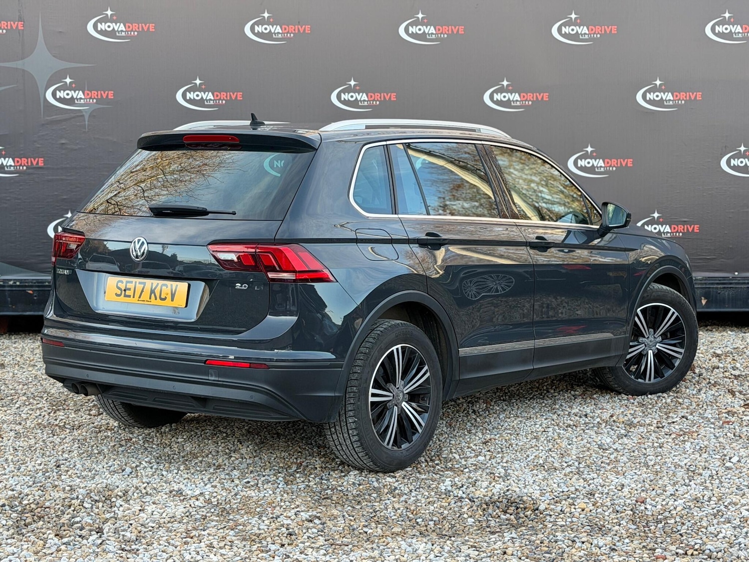 Used Volkswagen Tiguan 2017 for sale - 77457459: Photo 9